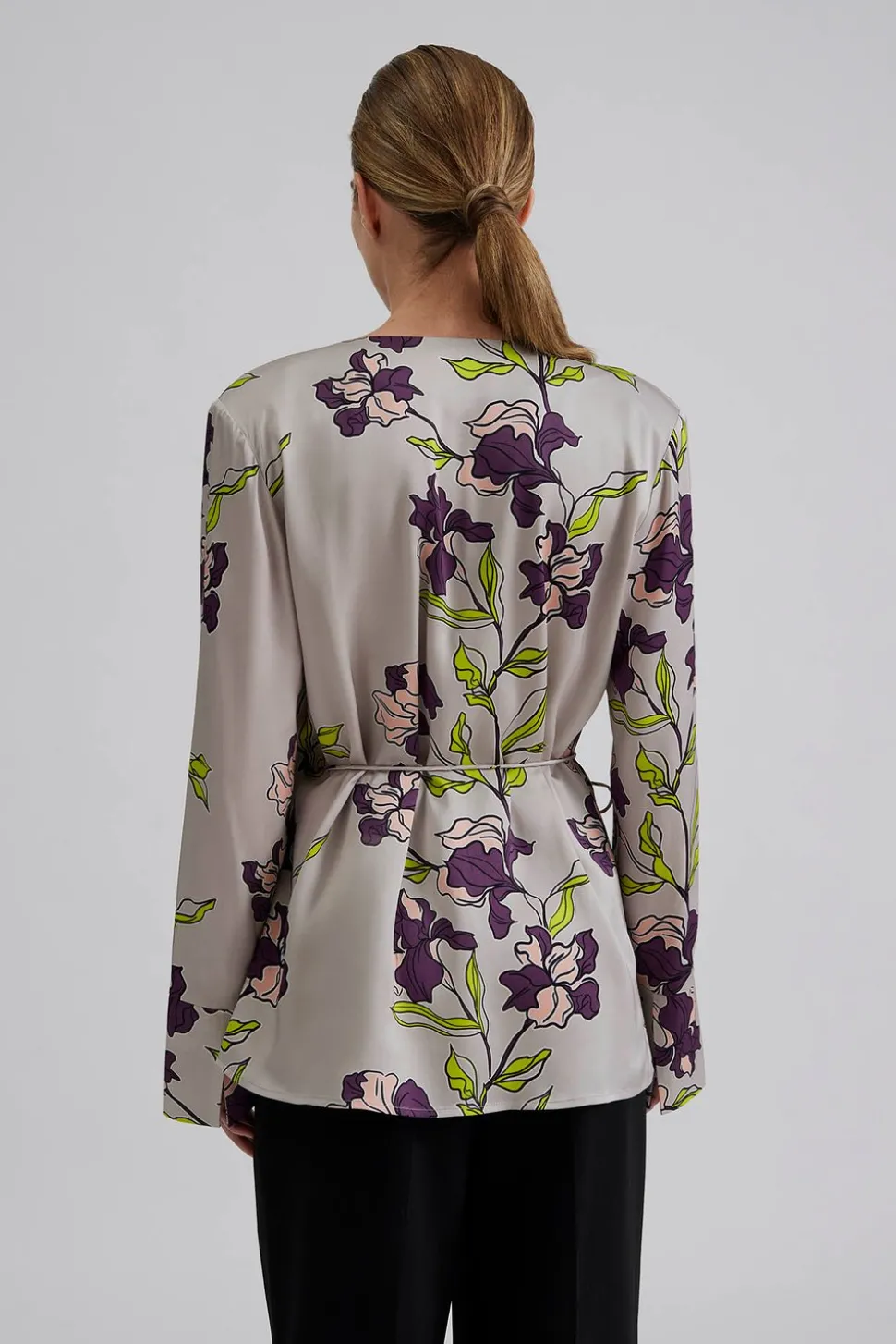 Adina blus