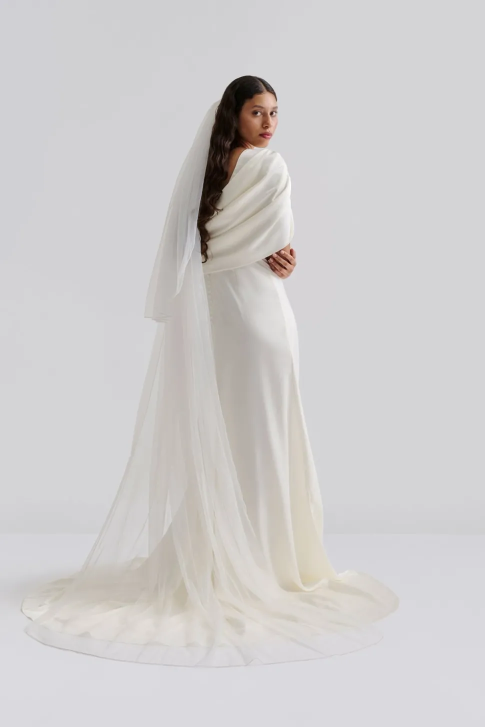 Cathedral blusher veil