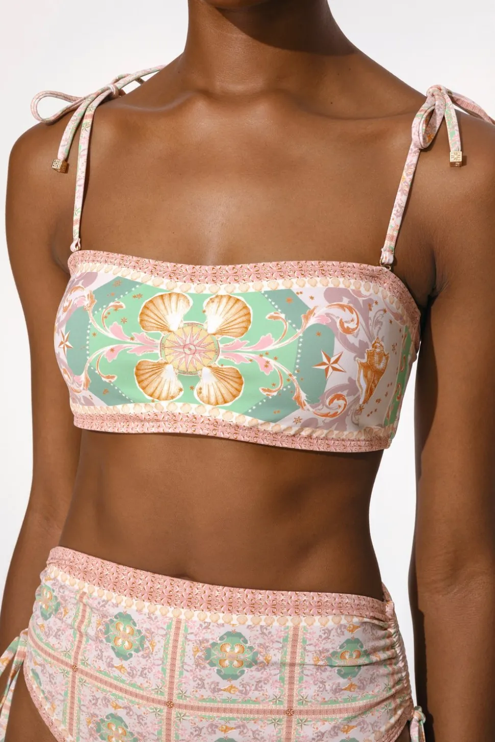 Della bikinitopp