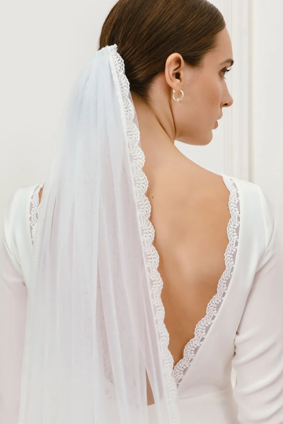 Meghan spetsslöja
